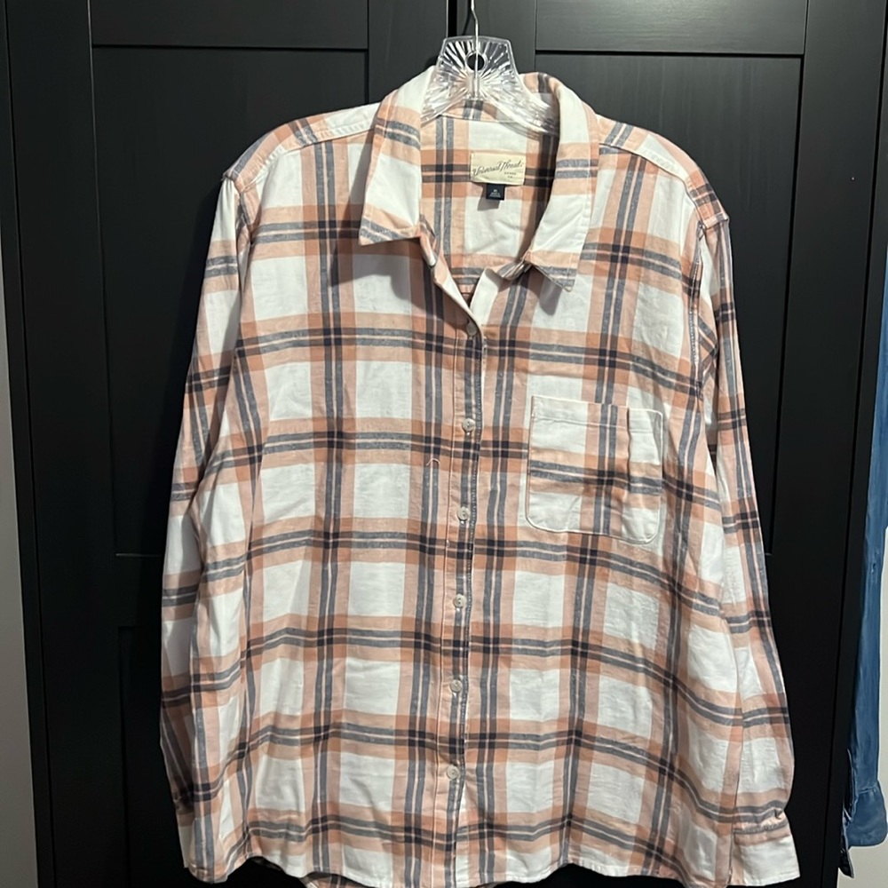 NWOT never worn universal thread women’s flannel